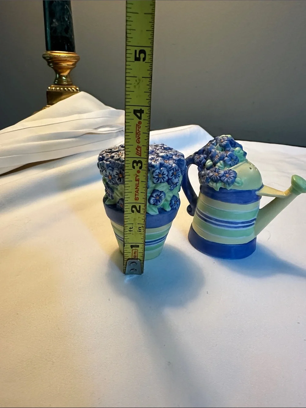 Summer Breeze Sculpture Salt 🧂 & Pepper set by Pfaltzgraff